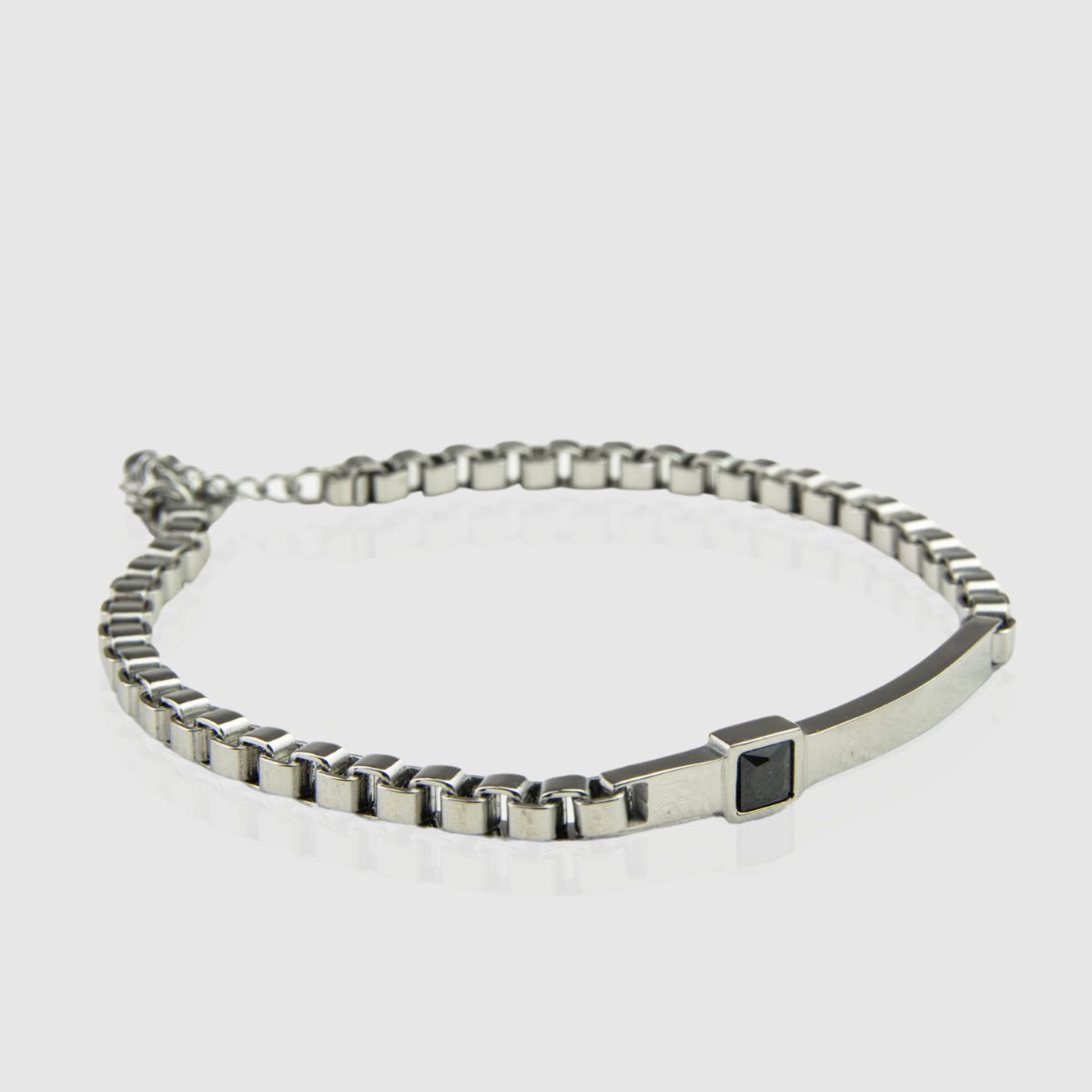 Bracciale a maglia cubica con zircone nero